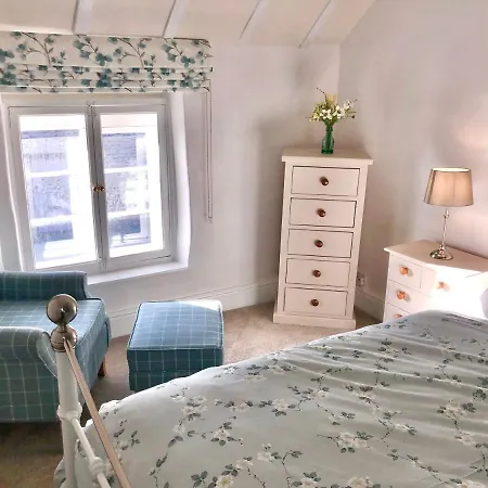 Hill Cottage, Thornton-le-dale *