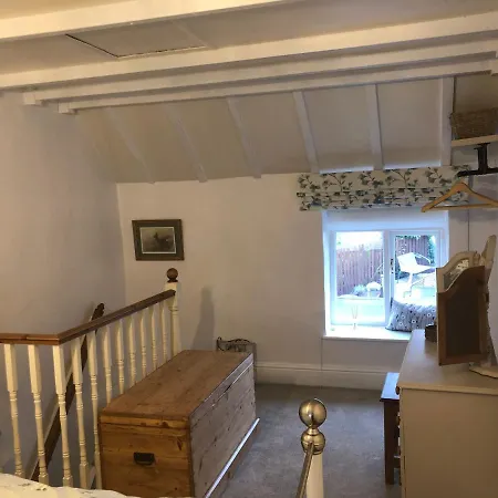 Hill Cottage, Thornton-le-dale *