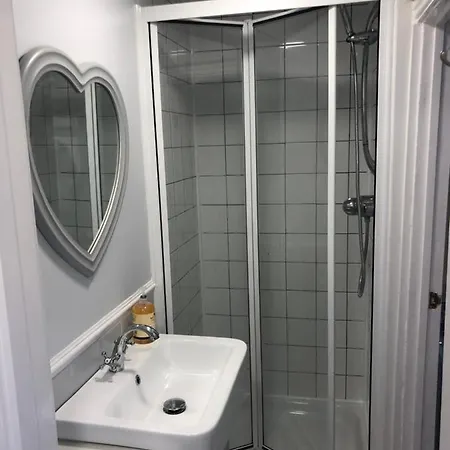Hill Cottage, Thornton-le-dale Holiday home
